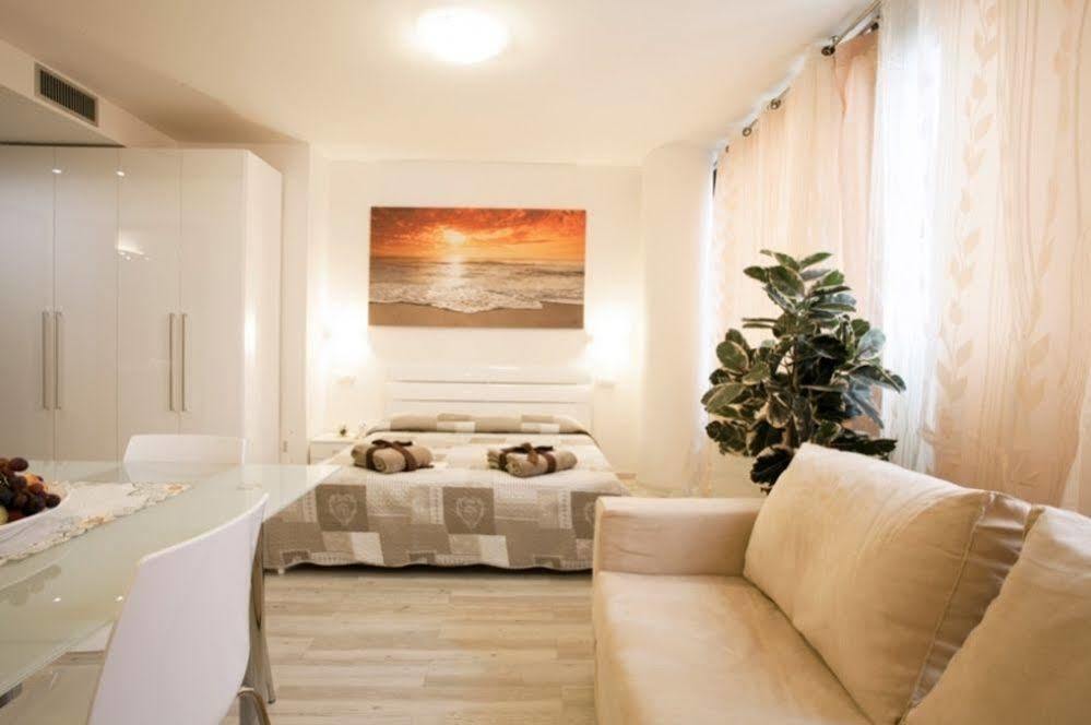 Residence Ferrucci Prato  Bagian luar foto